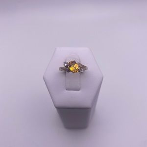 10k yellow gold citrine and white topaz ring